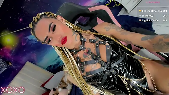 Nella_Dolls webcam