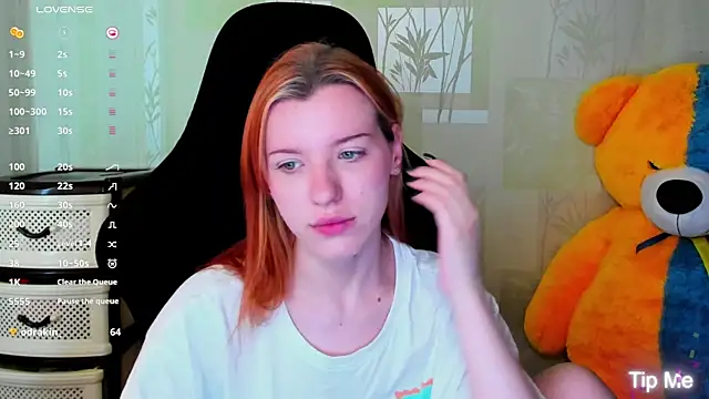 MeganNewCat webcam