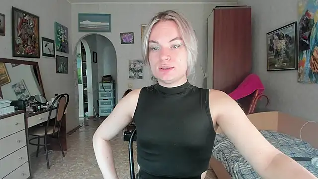 milliKira006 webcam