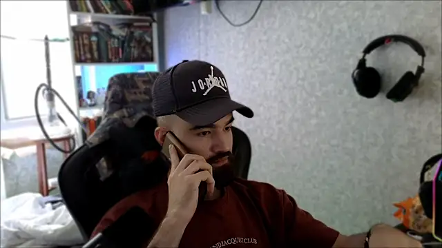 _Serious_Man webcam