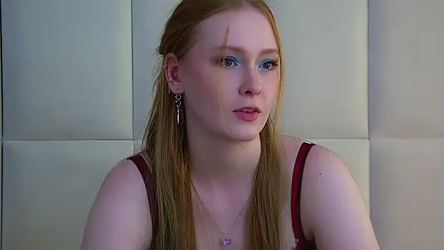 AgataFoxley webcam