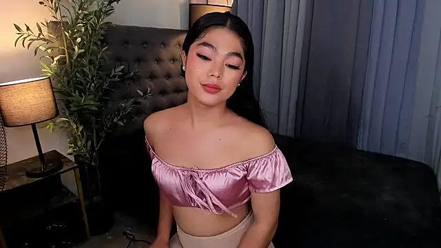 AsianHugecockAnna webcam