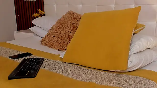 NoaahTylor webcam