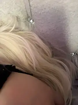 lya_nekko_ webcam