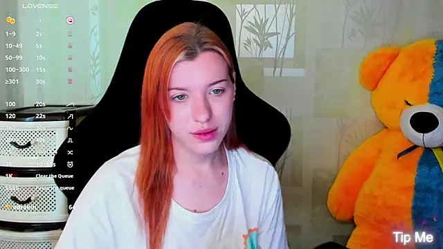 MeganNewCat webcam
