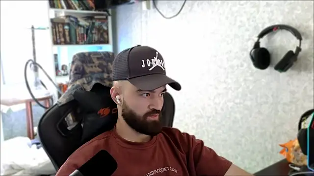 _Serious_Man webcam