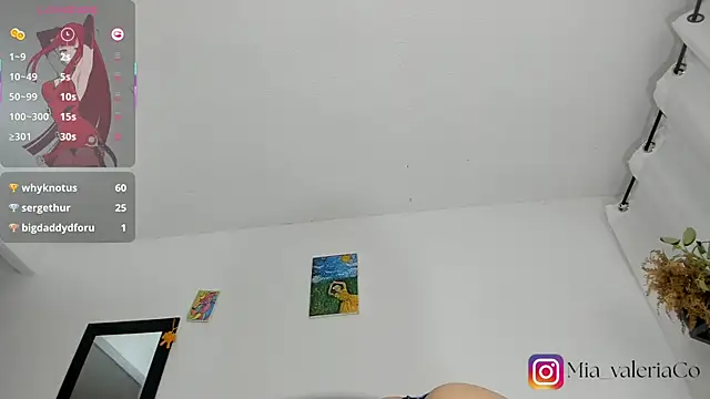 Mia-Valeria- webcam