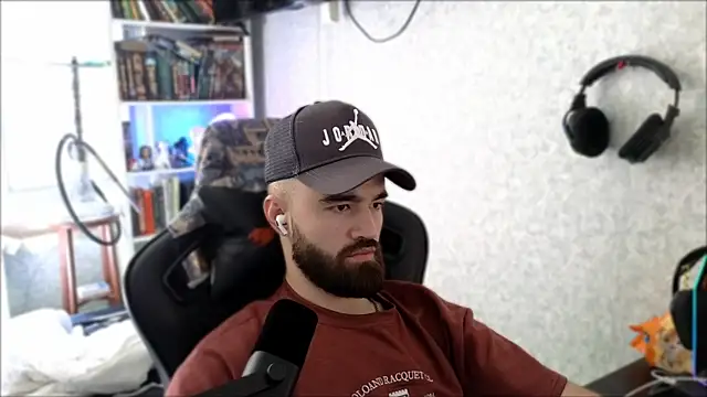 _Serious_Man webcam