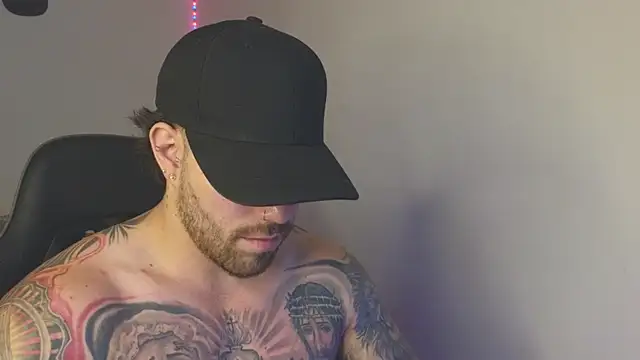 Ades_Lowe webcam