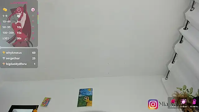 Mia-Valeria- webcam