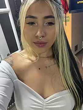 ManuelaVeeleez webcam