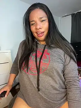Rashell1_Queen live cam on StripChat