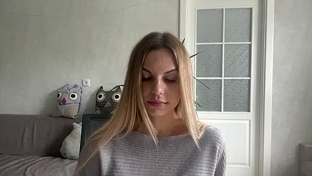 larainedomebo - LaraineDomebo's free webcam - UK Sex Cams
