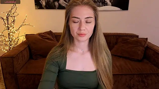 chain_alice - Chain_Alice's free webcam - UK Sex Cams