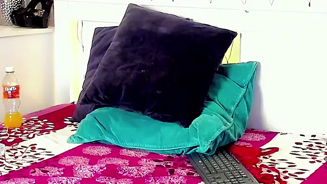 AriaSweety webcam