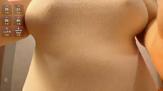 Ksushka22 live cam on StripChat