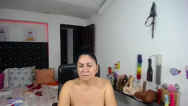 mature_bigboobs10 webcam