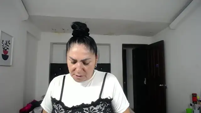 mature_bigboobs10 webcam