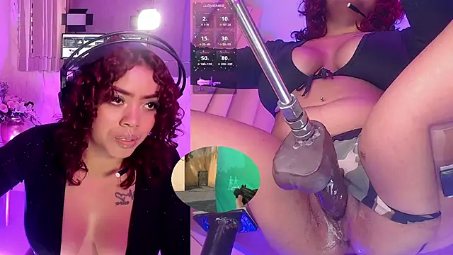 NinaCapelli webcam