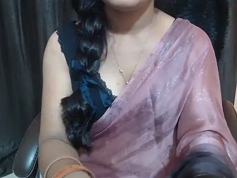 Kudi_Kiyara webcam