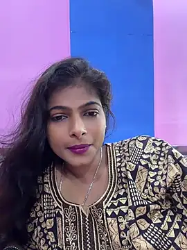 SUZY_QUEEN01 webcam