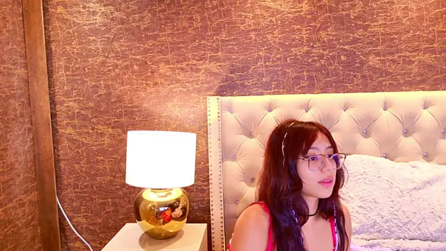 abril_collinz webcam