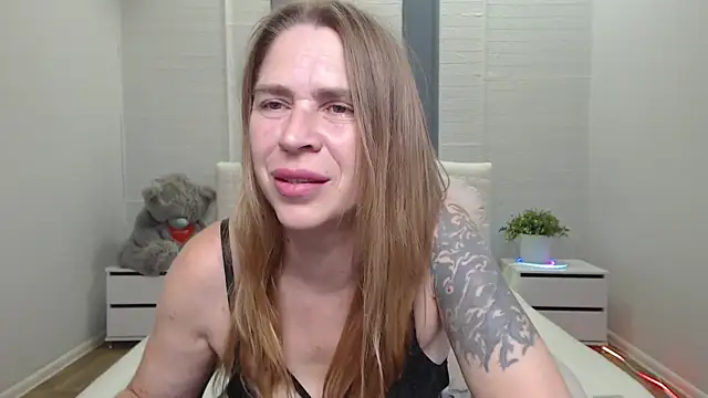 TessaDaybreak webcam
