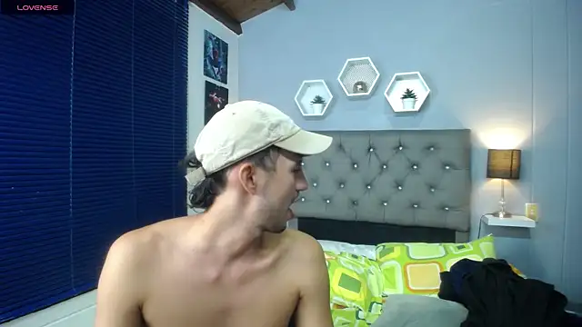 xxx_thesupercum webcam
