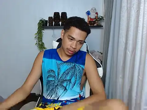 curlyasian_njxx webcam