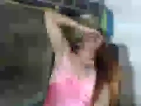 Almoghty_Maria webcam