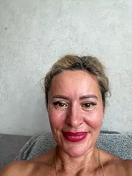 Tania201243