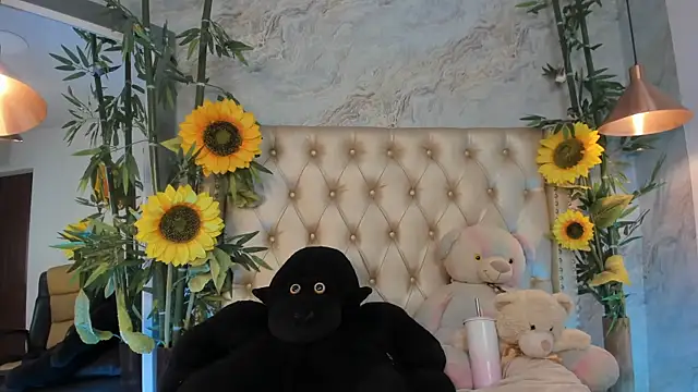 LittleeJaz webcam