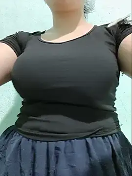 Shine_Mai webcam