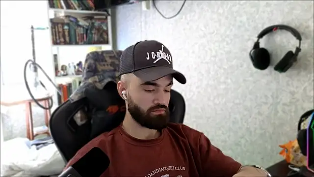 _Serious_Man webcam