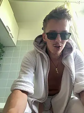 Toyjungee webcam