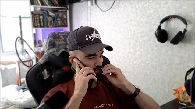 _Serious_Man webcam