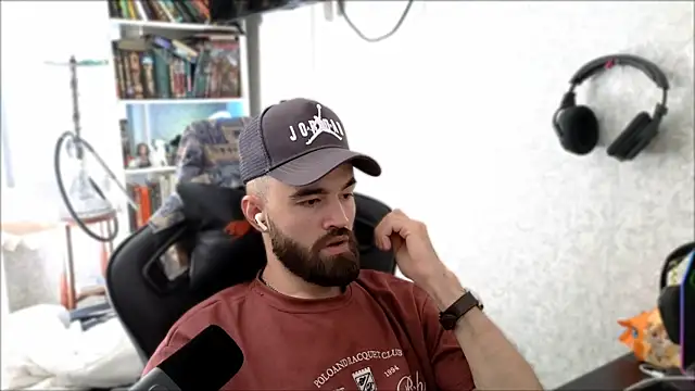 _Serious_Man webcam