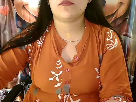 _chitranshi live cam on StripChat