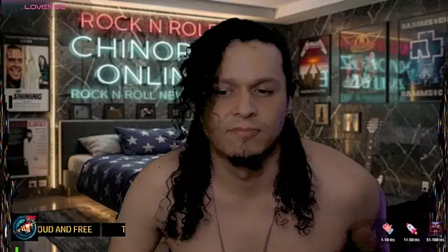 chino_roz live cam on StripChat