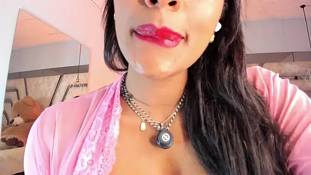 AngelineHeet webcam