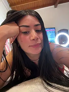 _MadiLee_ webcam