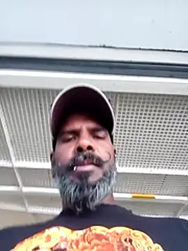 frenchblackc31 webcam