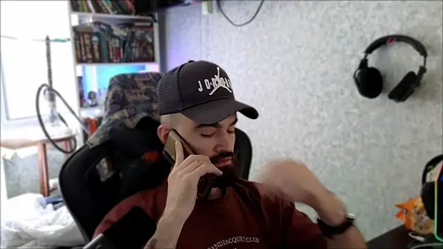 _Serious_Man webcam