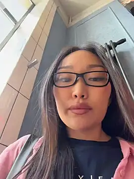 trytomakememoam webcam