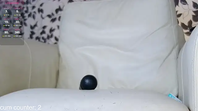 Laurainlove webcam