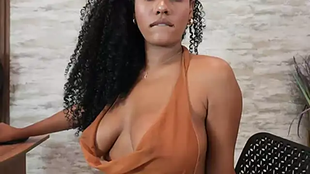 HOTBLACKANDWHITE2 webcam