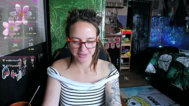 LisaFoxy_y webcam