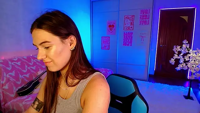 luna_lust_212 webcam