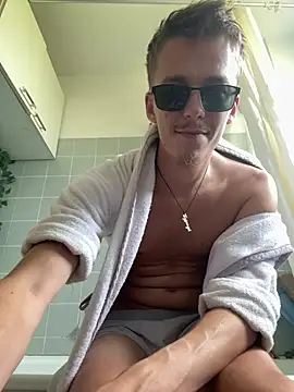 Toyjungee webcam