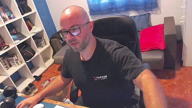 ravingr4d4 webcam